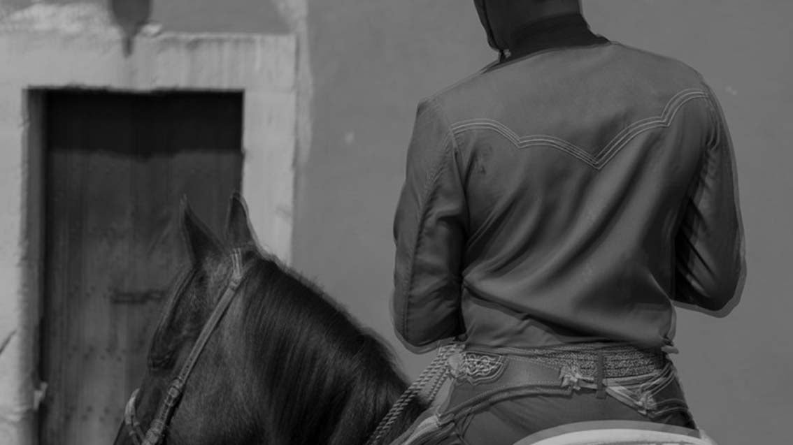 Charro: El vaquero mexicano que se convirtió en un símbolo nacional de la moda