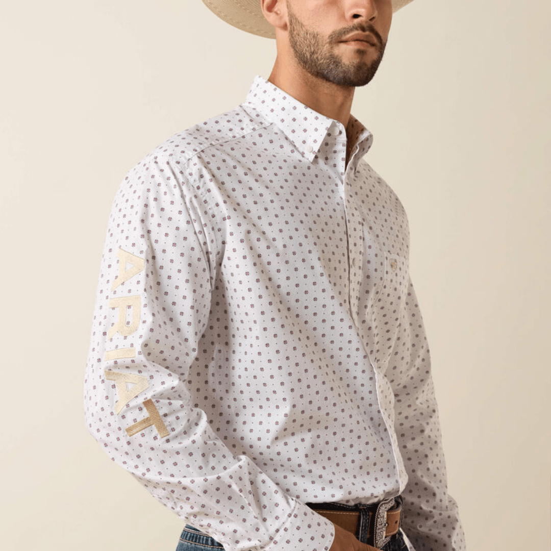Camisa Ariat Casual Medallon Blanca