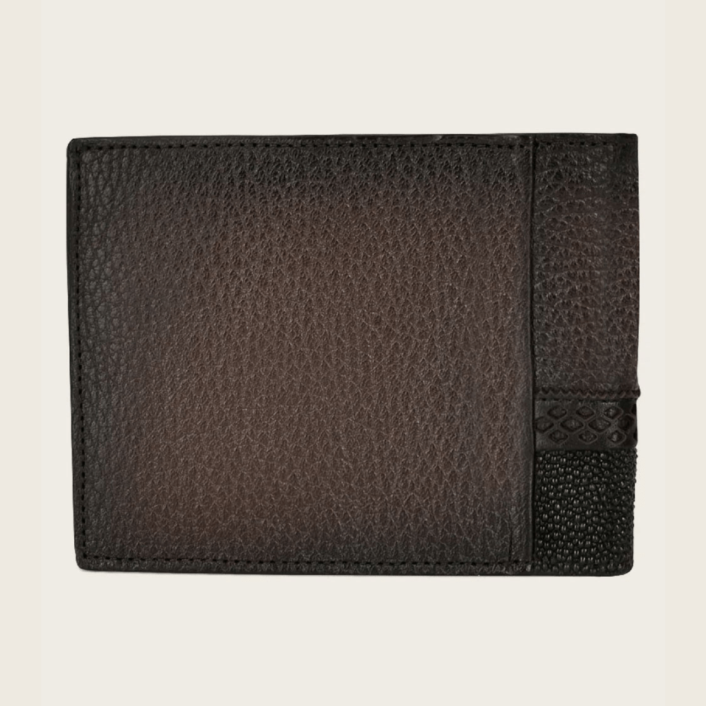 Vista trasera mostrando el acabado uniforme y elegante de la piel.