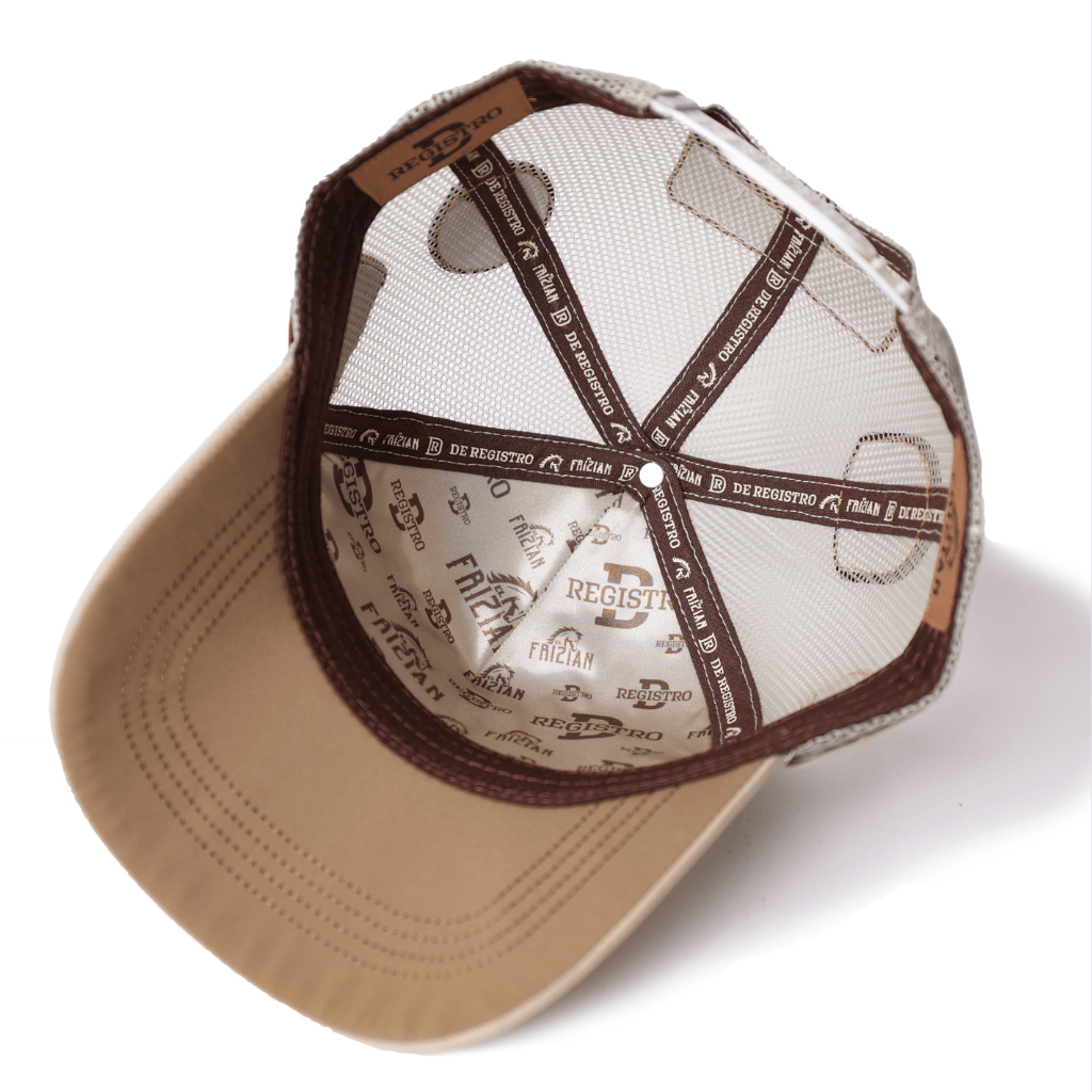 Vista superior del interior y costuras.