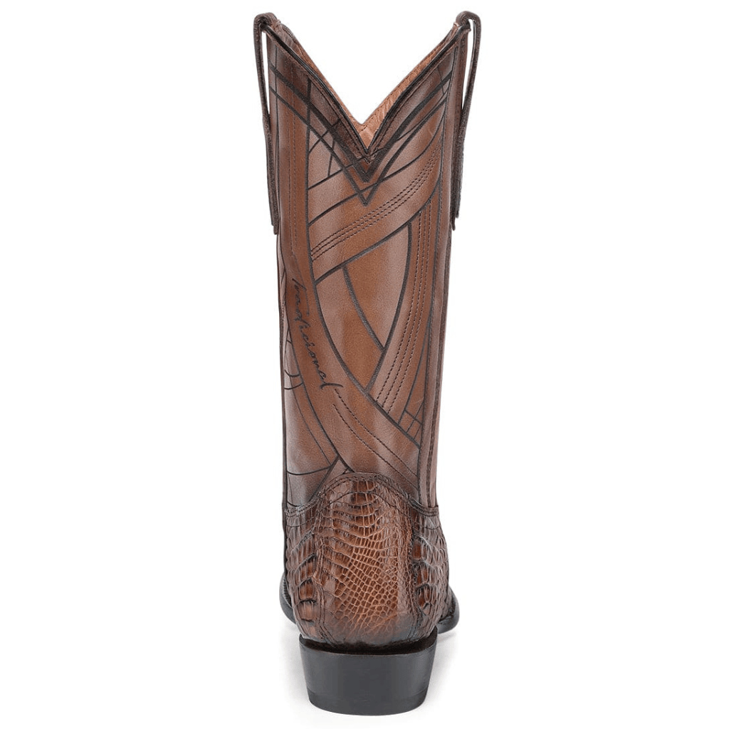 Vista posterior de la bota mostrando el diseño trasero.