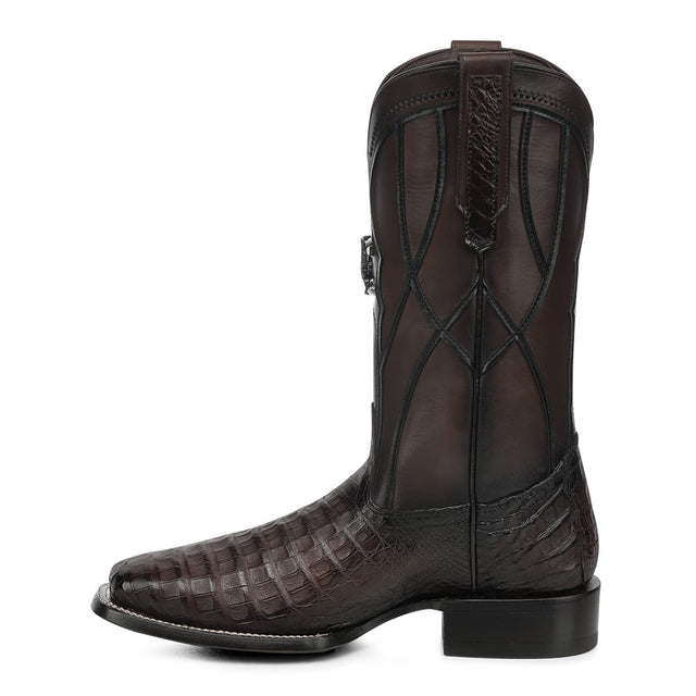 Bota vaquera Cuadra Insignia Caimán Chocolate – vista 3/4 posterior