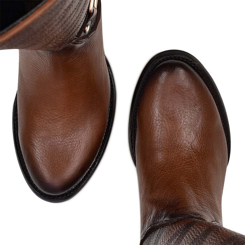 botas de piel con punta redonda