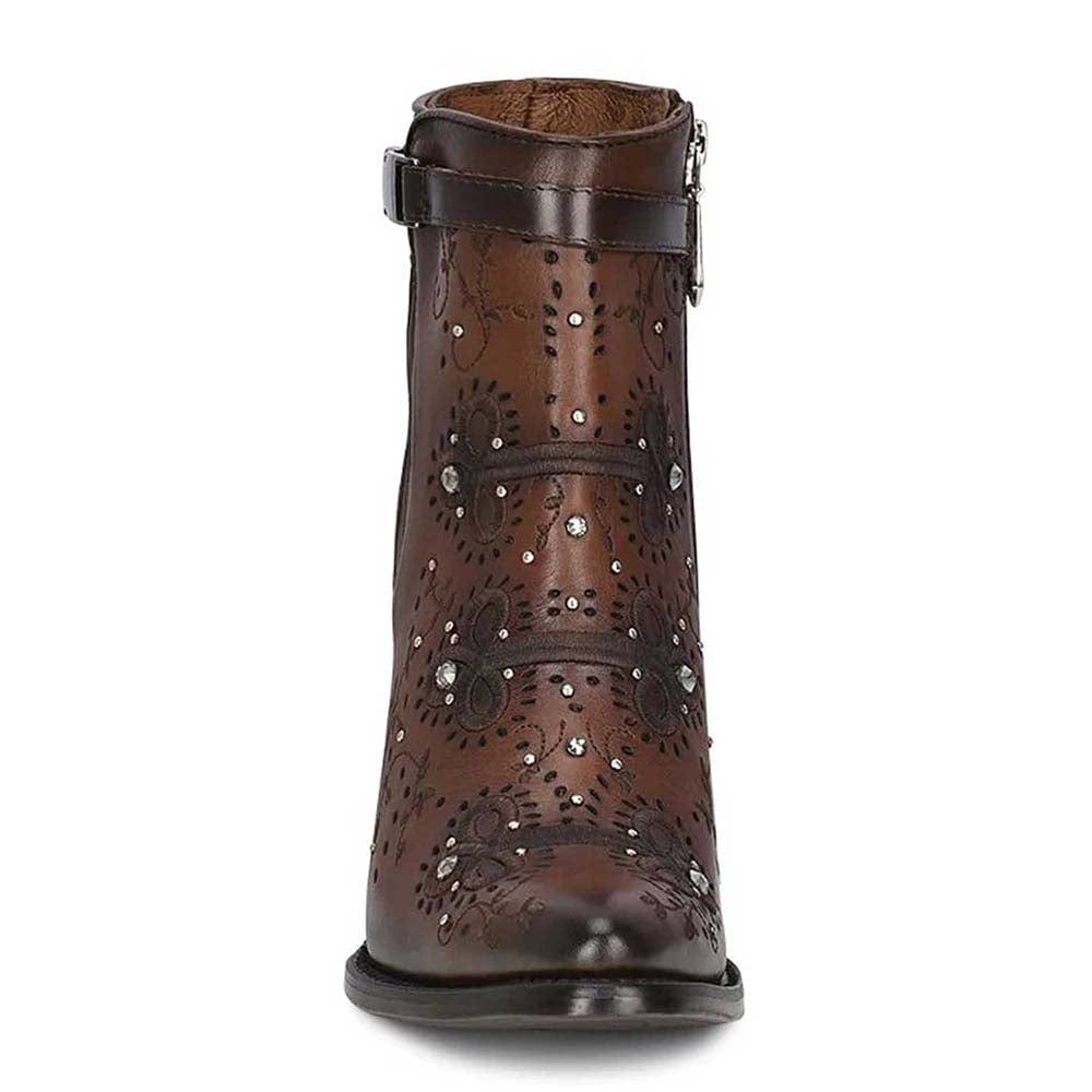 botines cuadra con bordado en piel