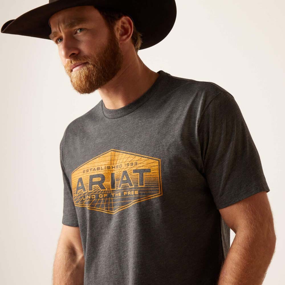 playera ariat con logo impreso
