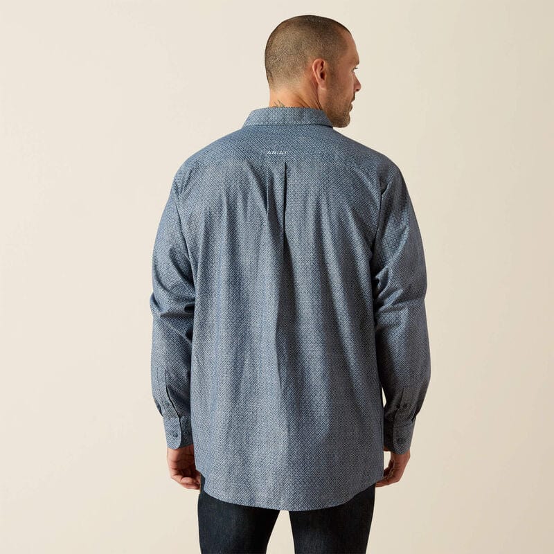 camisa ariat hombre espalda