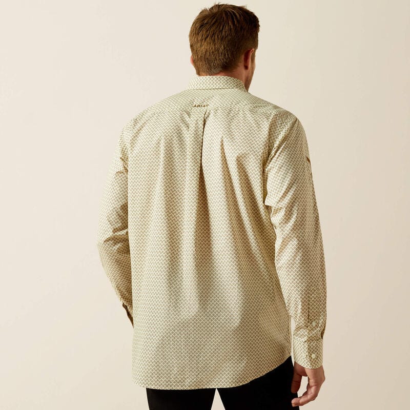 camisa ariat hombre espalda