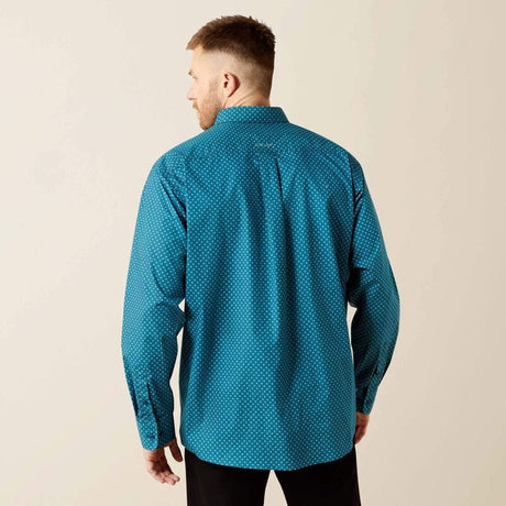 camisa ariat hombre espalda