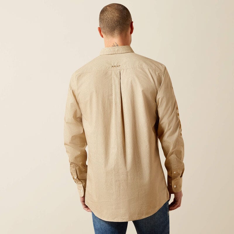 camisa ariat hombre espalda