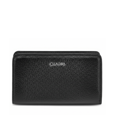 Cartera negra rectangular en piel de venado con textura fina.