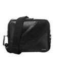 Bolso bandolera con panel central en mantarraya y detalles diagonales.