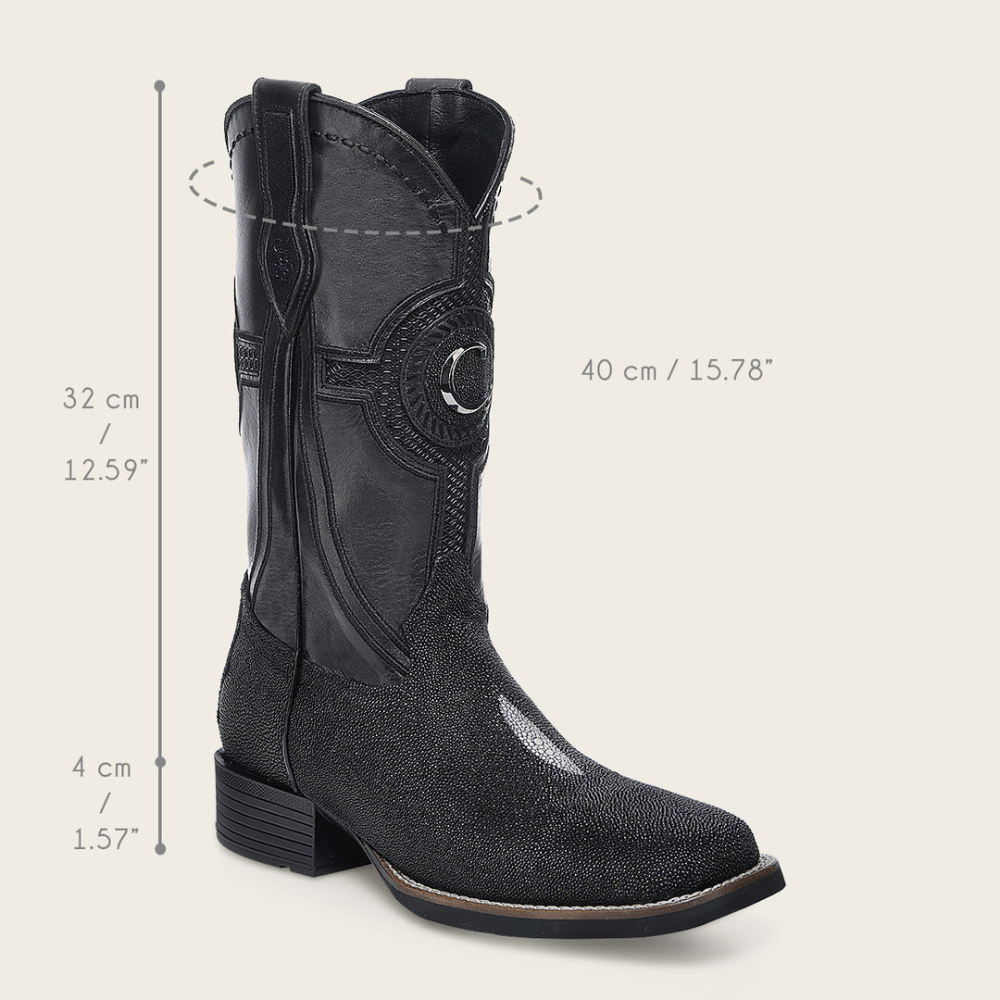 Vista con medidas de altura, tubo y tacón de la bota.