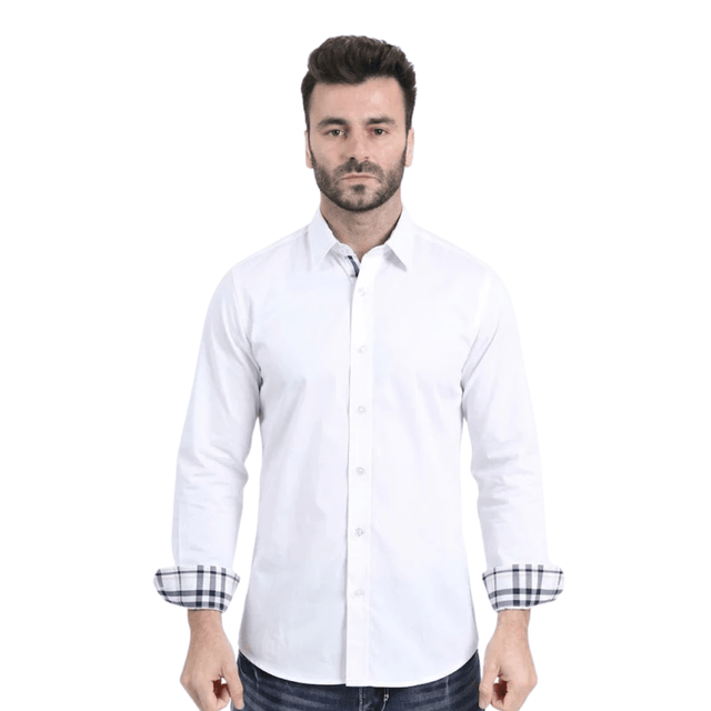 Vista frontal de camisa blanca satinada con botones y corte limpio.