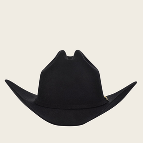 Sombrero vaquero negro de ala ancha, vista frontal.