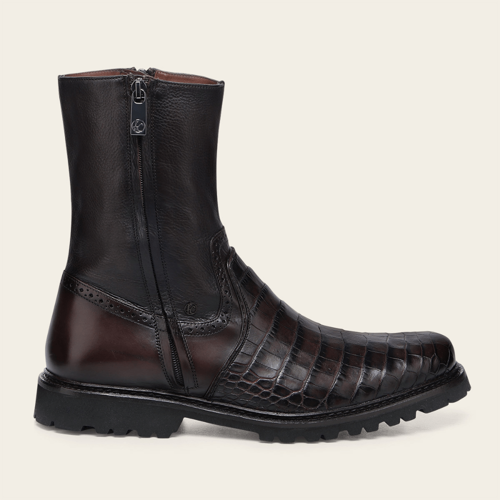 Vista lateral derecha mostrando la textura exótica y el acabado artesanal.