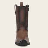 Vista frontal del tubo con punta cuadrada definida.