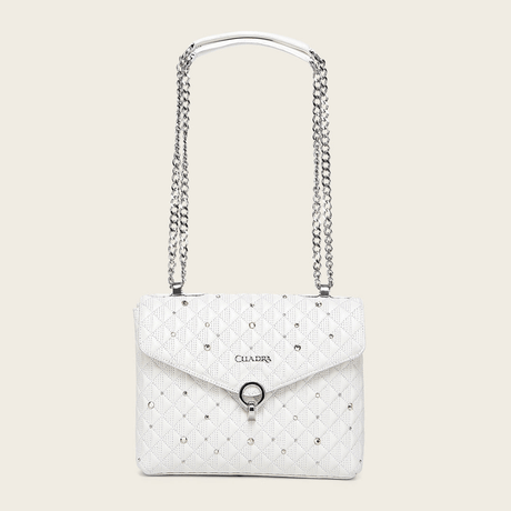 Vista del bolso completo con asa de cadena doble extendida.