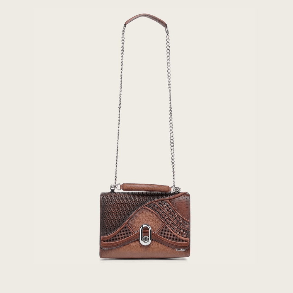 Bolso completo con correa larga de cadena y piel para hombro.