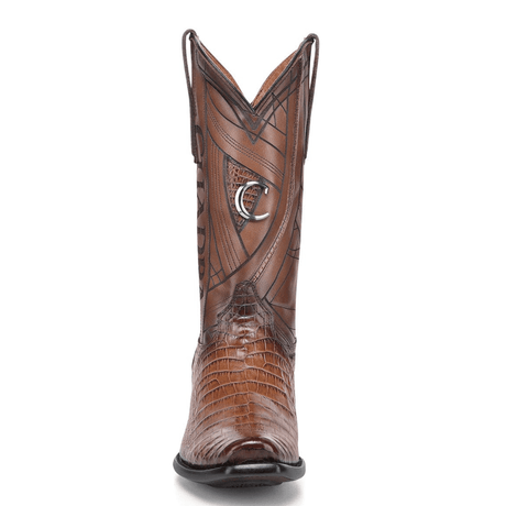 Vista frontal donde se aprecia la punta cuadrada y el diseño central.