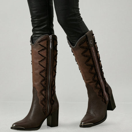 Bota Cuadra Tribal Eclipse