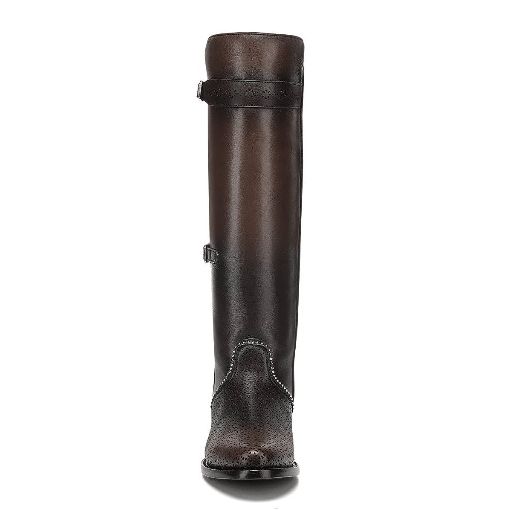 Bota marrón mostrada en posición vertical desde otro ángulo.