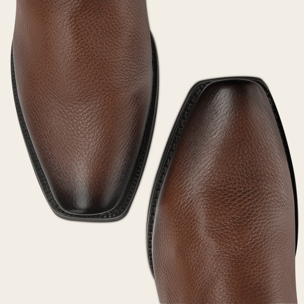 Vista superior mostrando forma de la punta cuadrada.