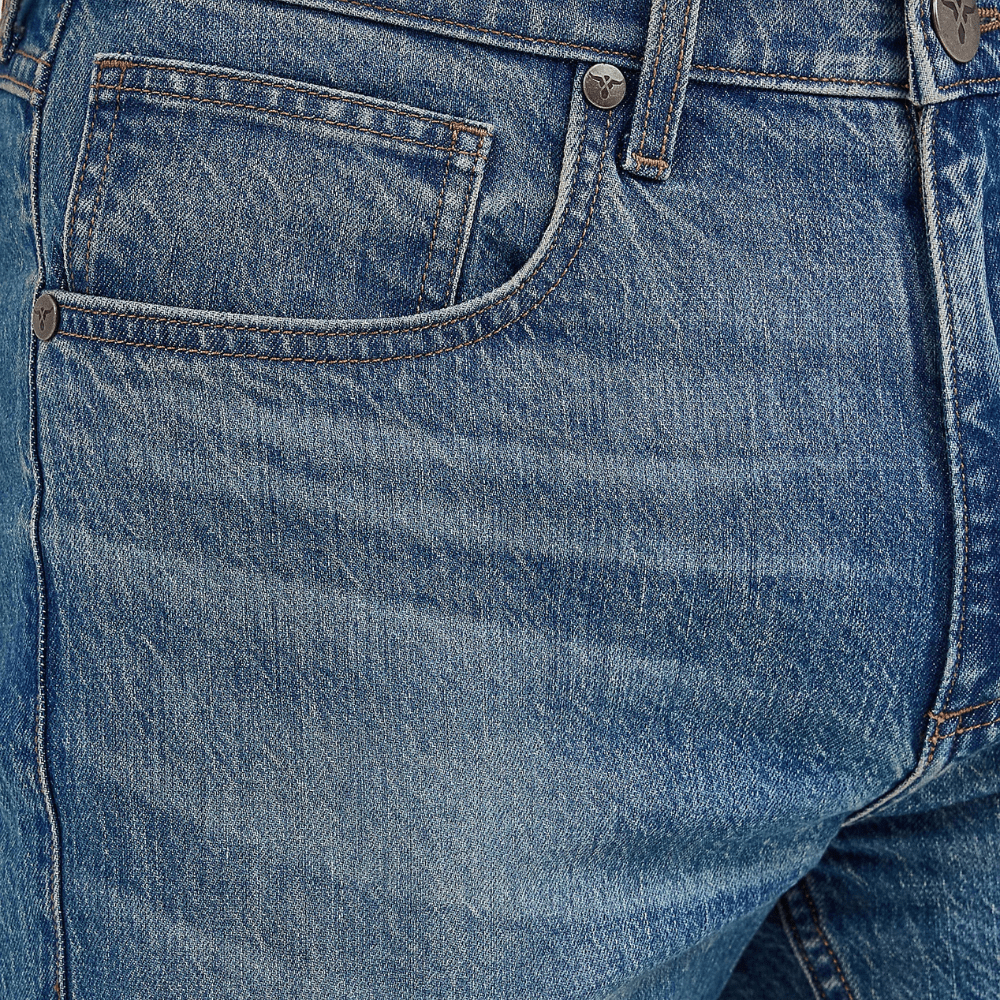 Vista inferior: muestra el corte ideal para botas con un acabado pulido.