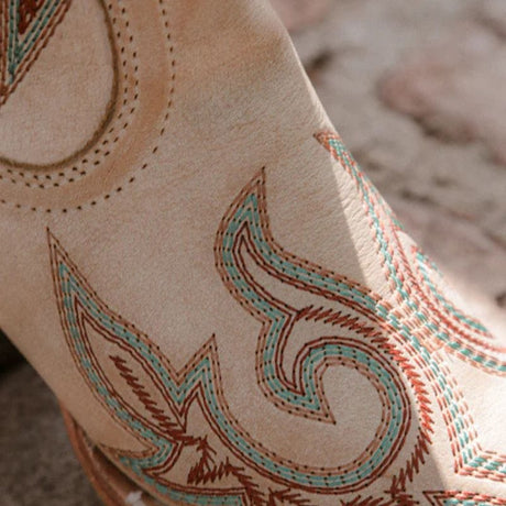 Bota Vaquera Bordado Azul y Rojo