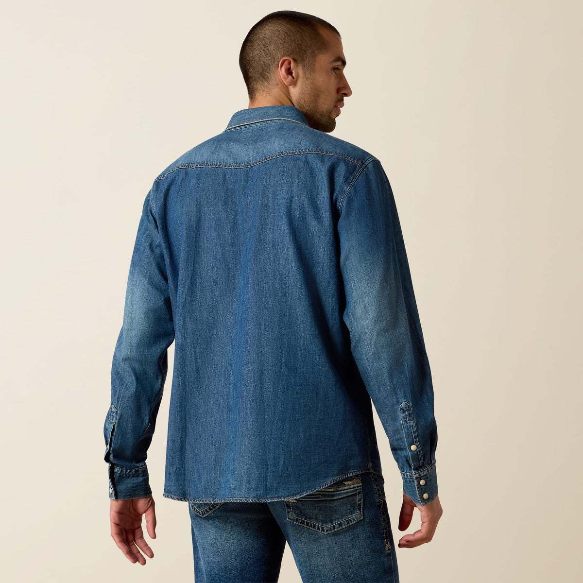 Camisa vaquera Ariat Denim Retro Stone para hombre – vista de espalda