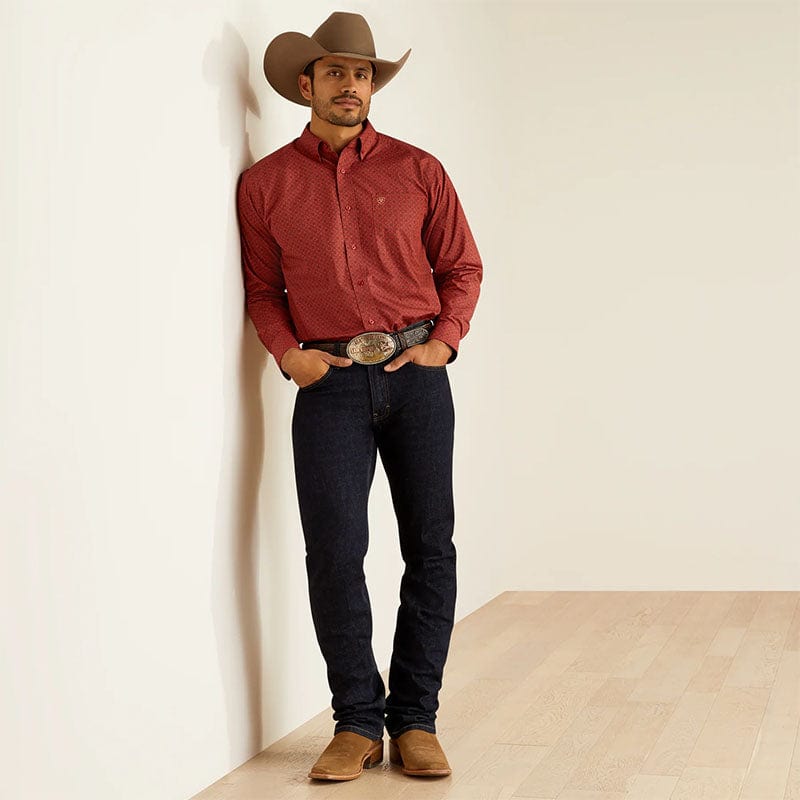 Playeras Con Botas Vaqueras Camisa Ariat Roja Hombre