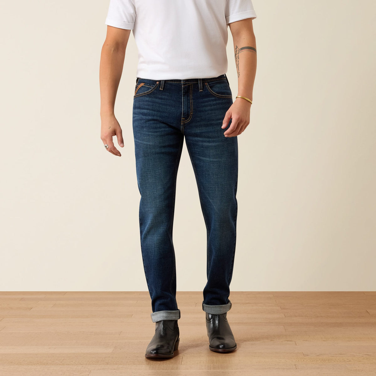 Pantalón vaquero Ariat M8 Slim Taper lavado Kyle para hombre – vista frontal
