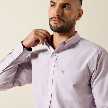 Camisa vaquera Ariat Wrinkle Free Pinpoint Oxford Purple Ash para hombre – detalle 1