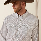 Camisa vaquera Ariat White Road blanca para hombre – detalle