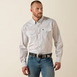Camisa vaquera Ariat White Road blanca para hombre – vista frontal