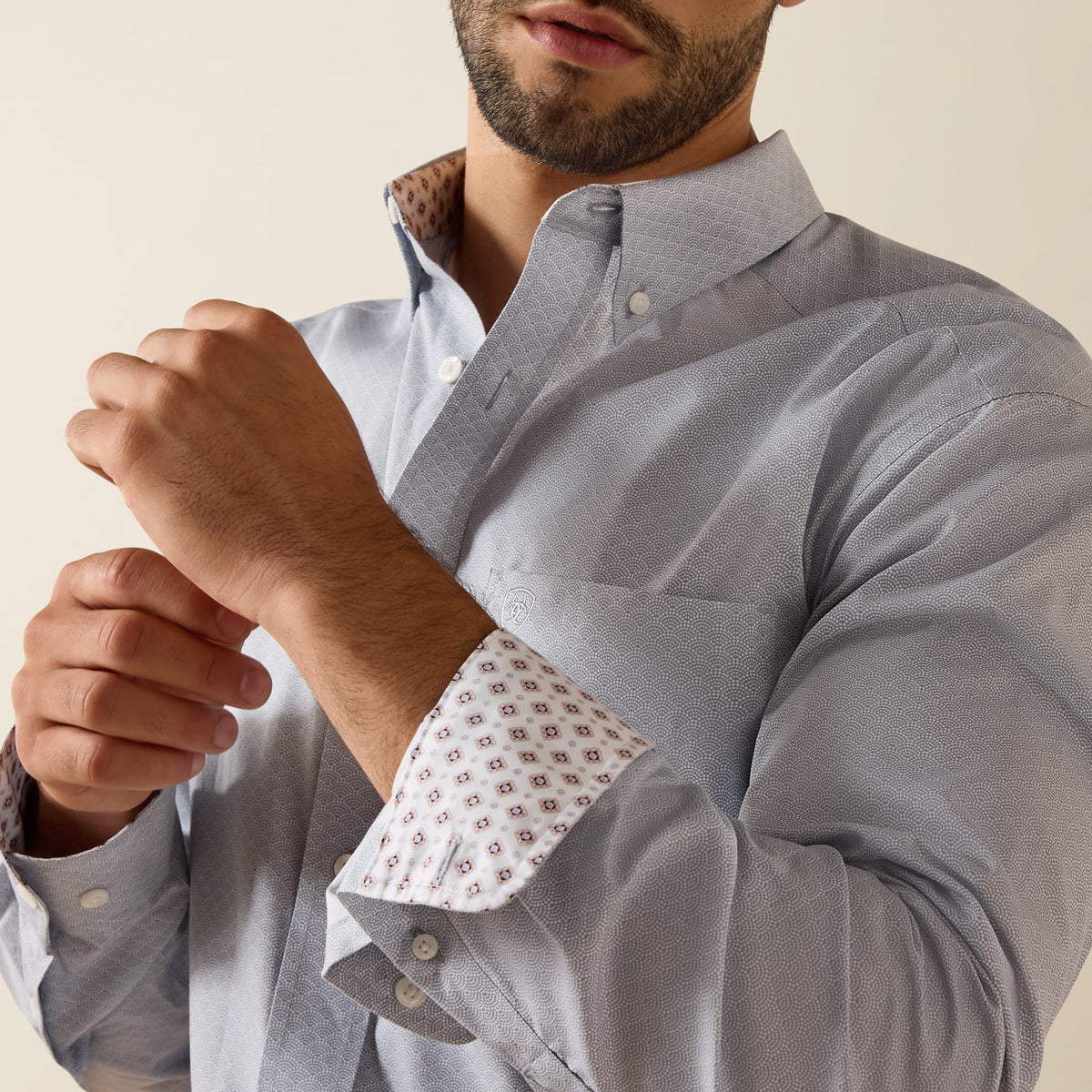 Camisa vaquera Ariat Lea para hombre – detalle